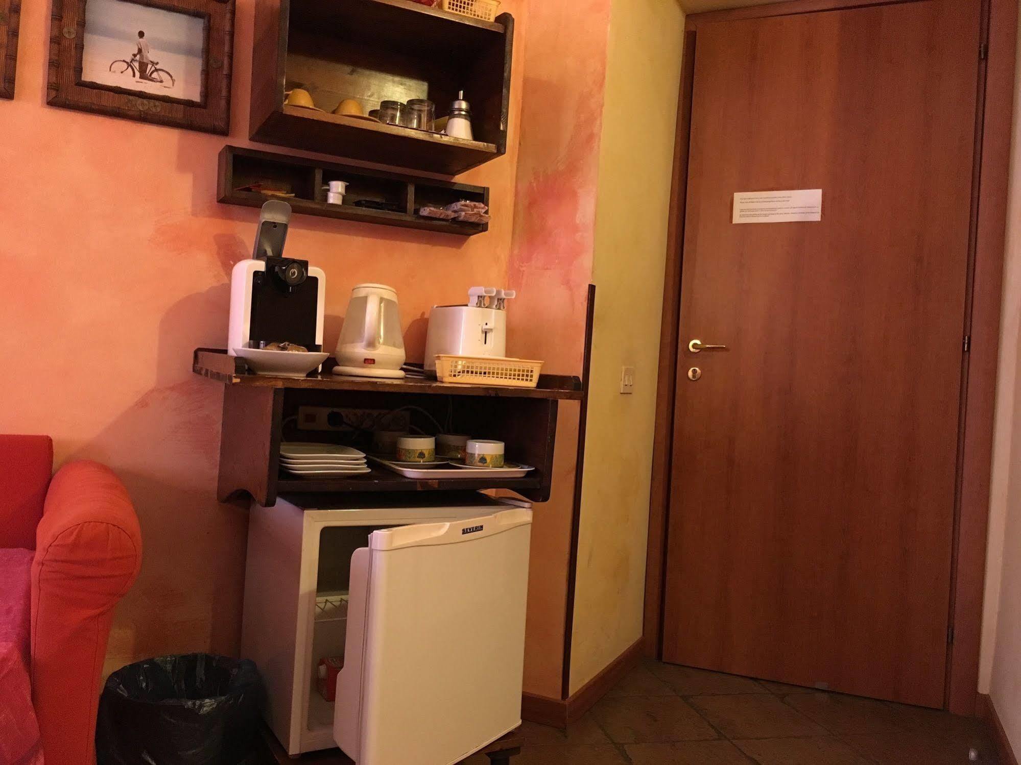 Momi Bed And Breakfast Rome Bagian luar foto