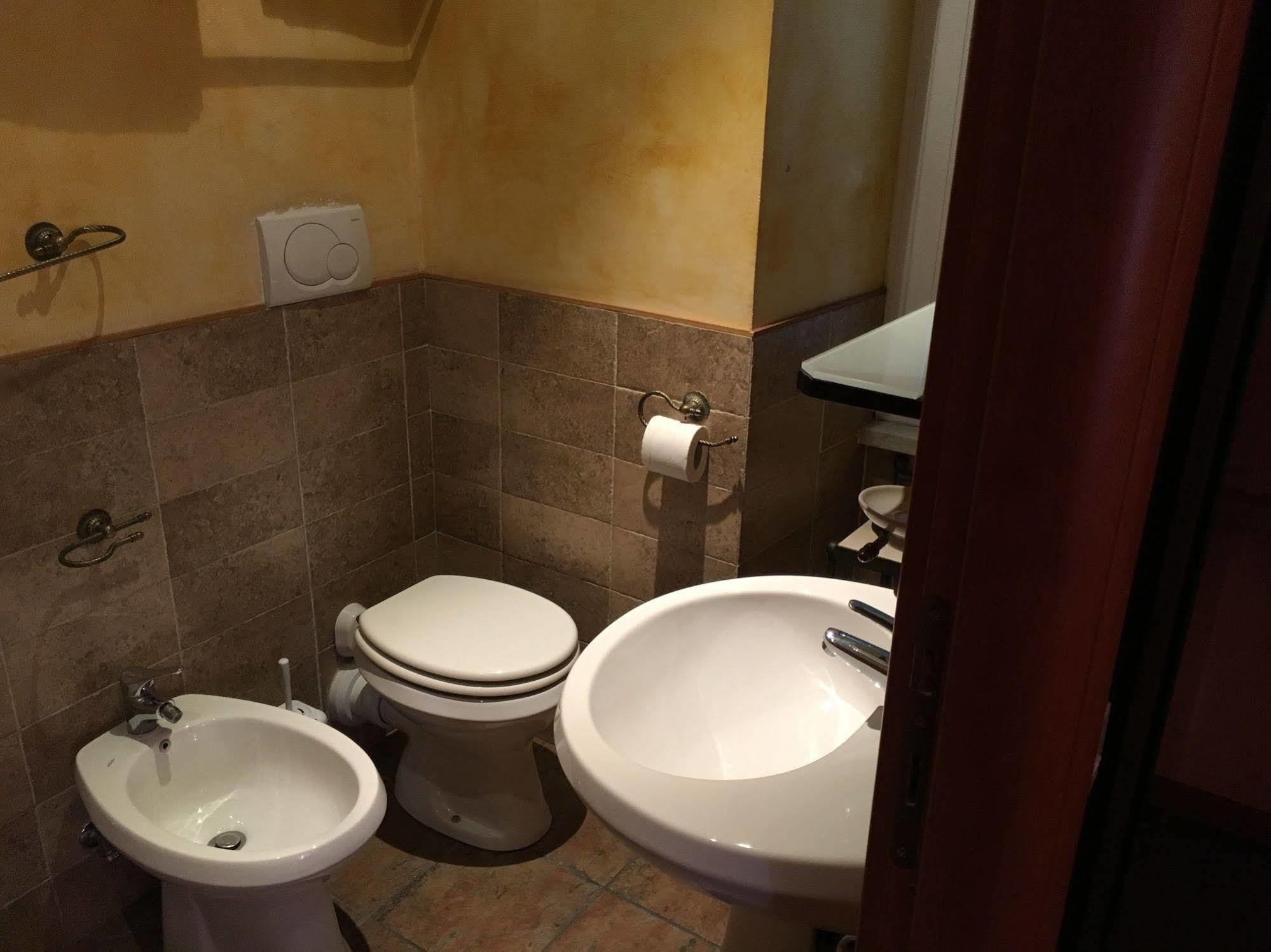 Momi Bed And Breakfast Rome Bagian luar foto